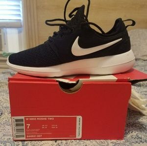 Womens nike roshe 2